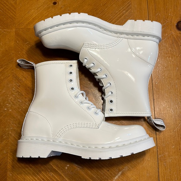 Women's Martens 26728 Mono White Patent Leather Boots 8-Eye